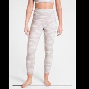 Athleta - Elation Camo 7/8 Tight - Small